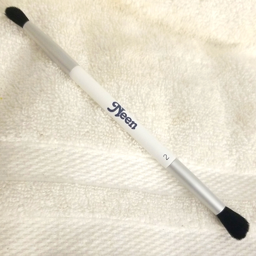 Neen Duo Eyeshadow Brush